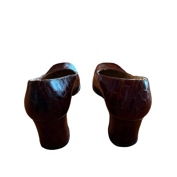 Etienne Aigner Women’s Leather Reptile Print Pumps - Picture 4 of 9